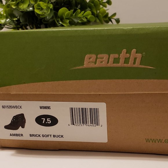 Earth "Amber" Heeled Leather Booties in Brick - Picture 9 of 9